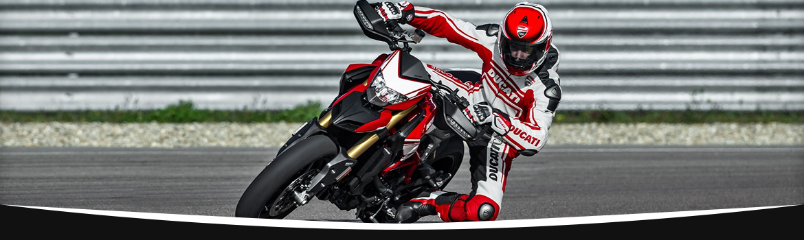 2017 Ducati Hypermotard 939 SP Red Corse Stripe | Man in A Race | Info Header
